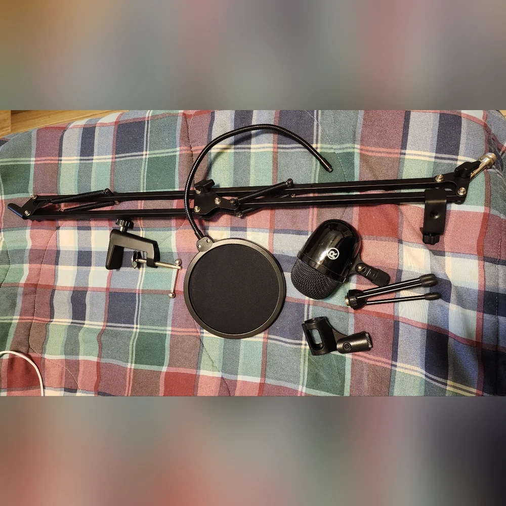 InnoGear Adjustable Mic Stand & Radioshack Desktop Microphone
